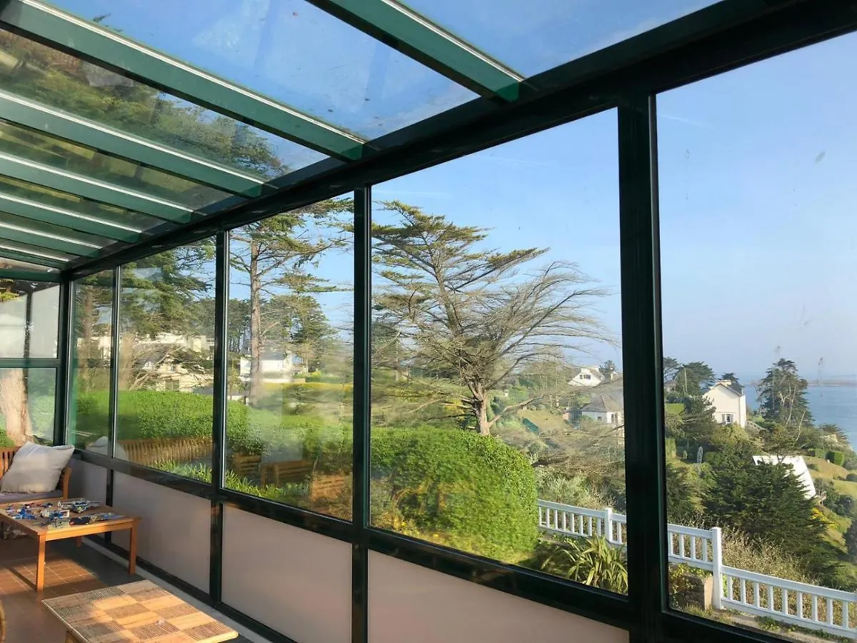 Holiday home Ker Huella - Superbe Vue Mer Et Acces Plage Prive Saint-Pabu  France