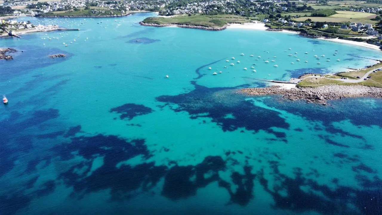 Ker Huella - Superbe Vue Mer Et Acces Plage Prive Saint-Pabu  Holiday home