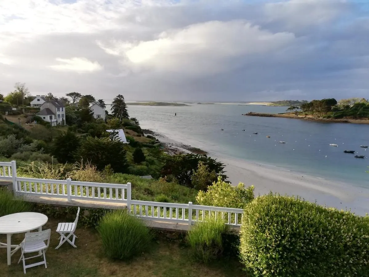 Ker Huella - Superbe Vue Mer Et Acces Plage Prive Saint-Pabu  Holiday home Saint-Pabu (Finistere)