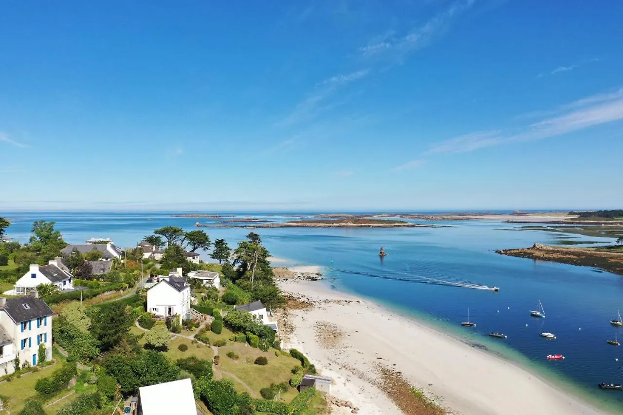 Ker Huella - Superbe Vue Mer Et Acces Plage Prive Saint-Pabu  Holiday home