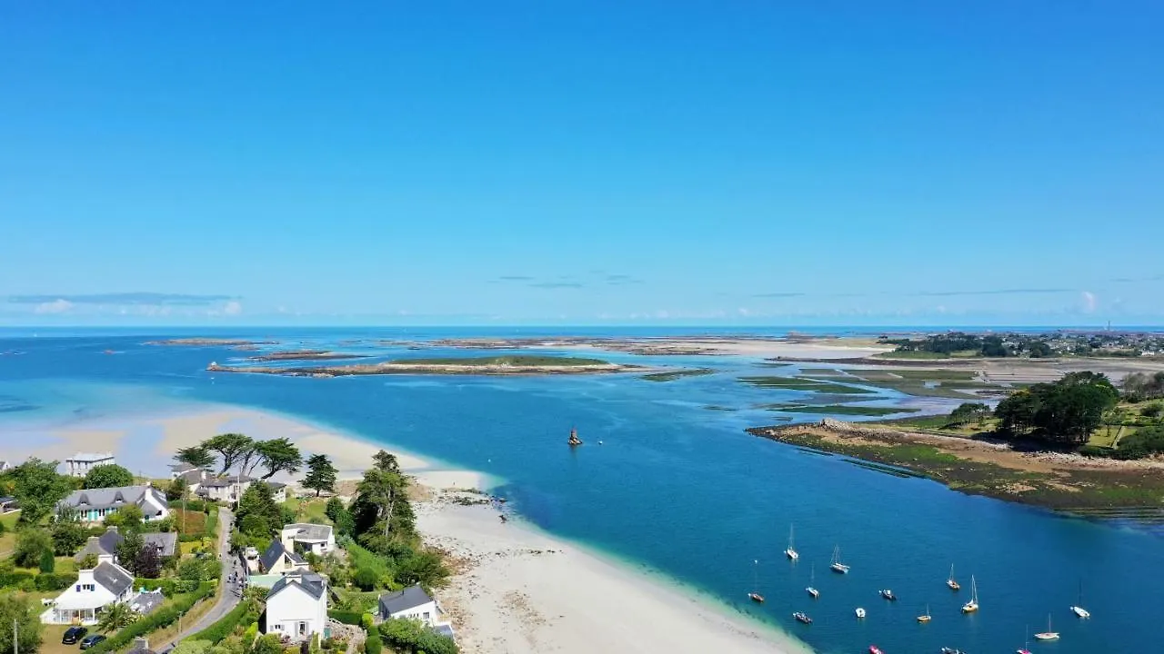 Ker Huella - Superbe Vue Mer Et Acces Plage Prive Saint-Pabu  France