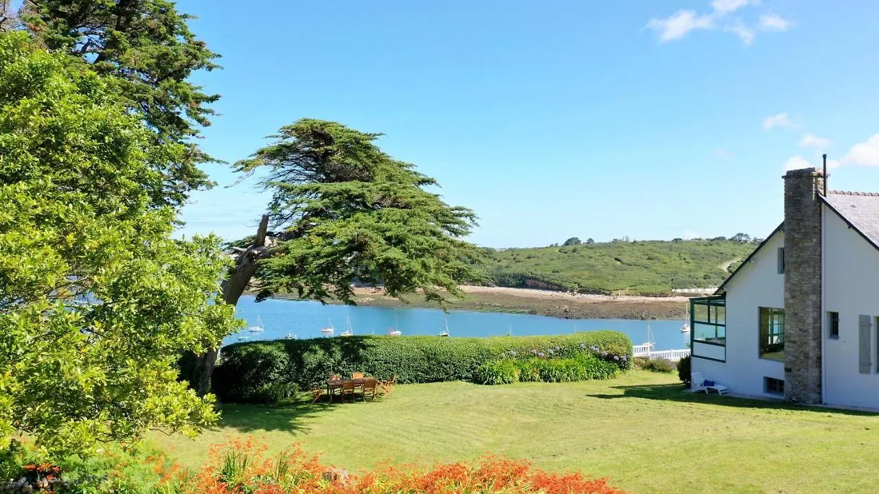 Ker Huella - Superbe Vue Mer Et Acces Plage Prive Saint-Pabu  0*, Saint-Pabu (Finistere) France